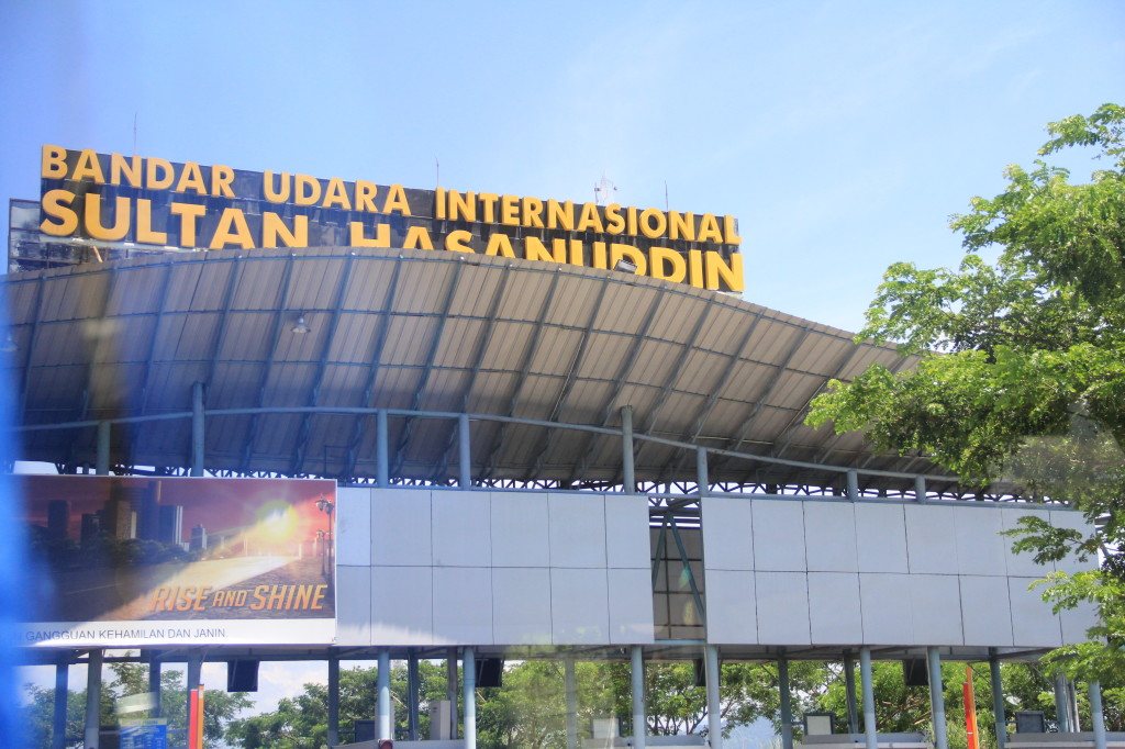 Sultan Hasnudin Airport