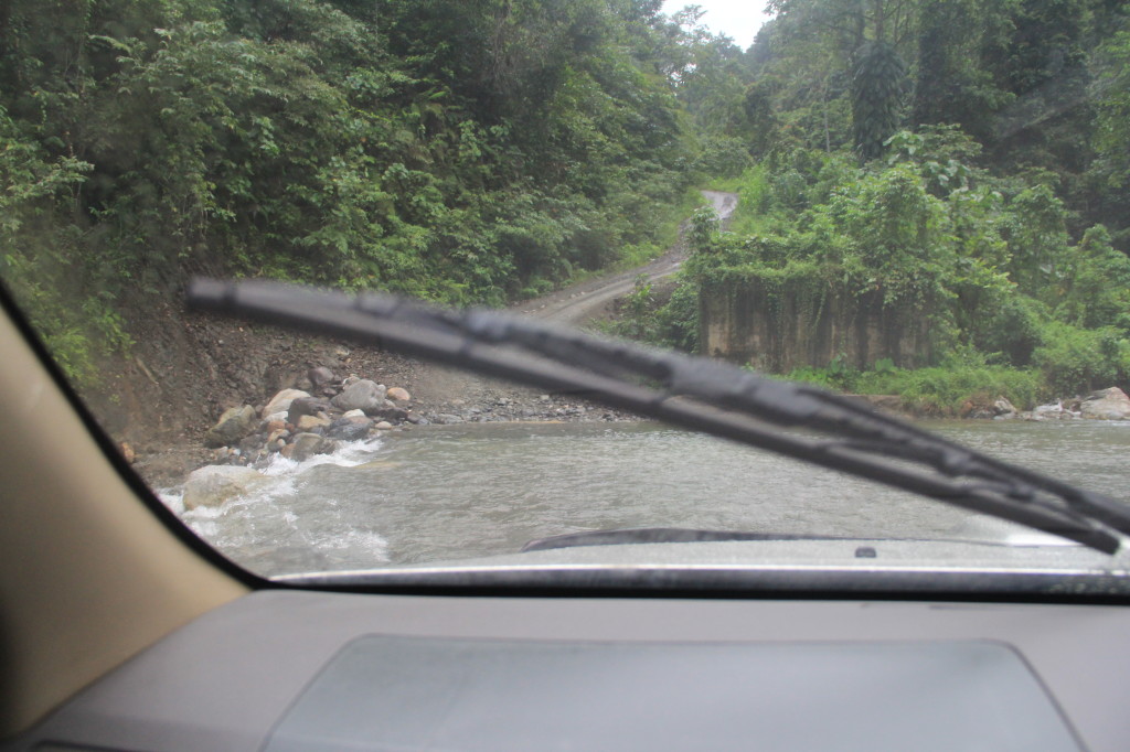 The road to Mokwam - river crossing