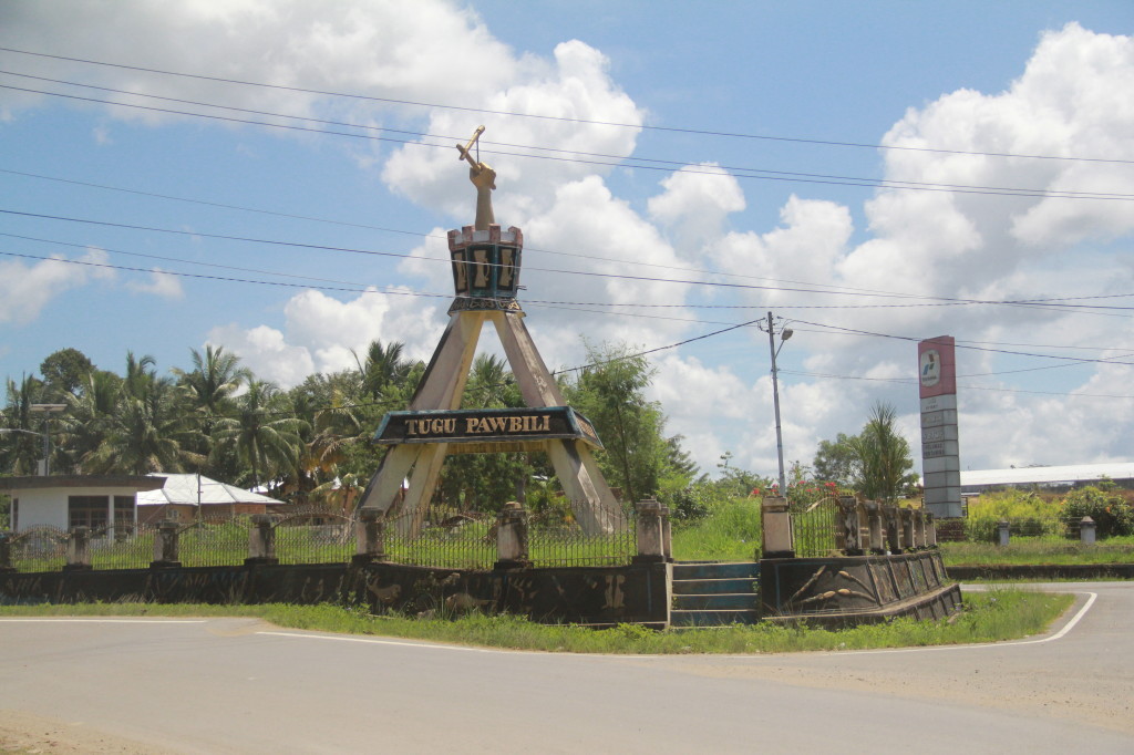 Interesting monument on Makbon Road